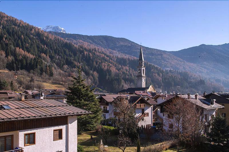Beverly Alps Hotel & Spa Pinzolo Exterior foto