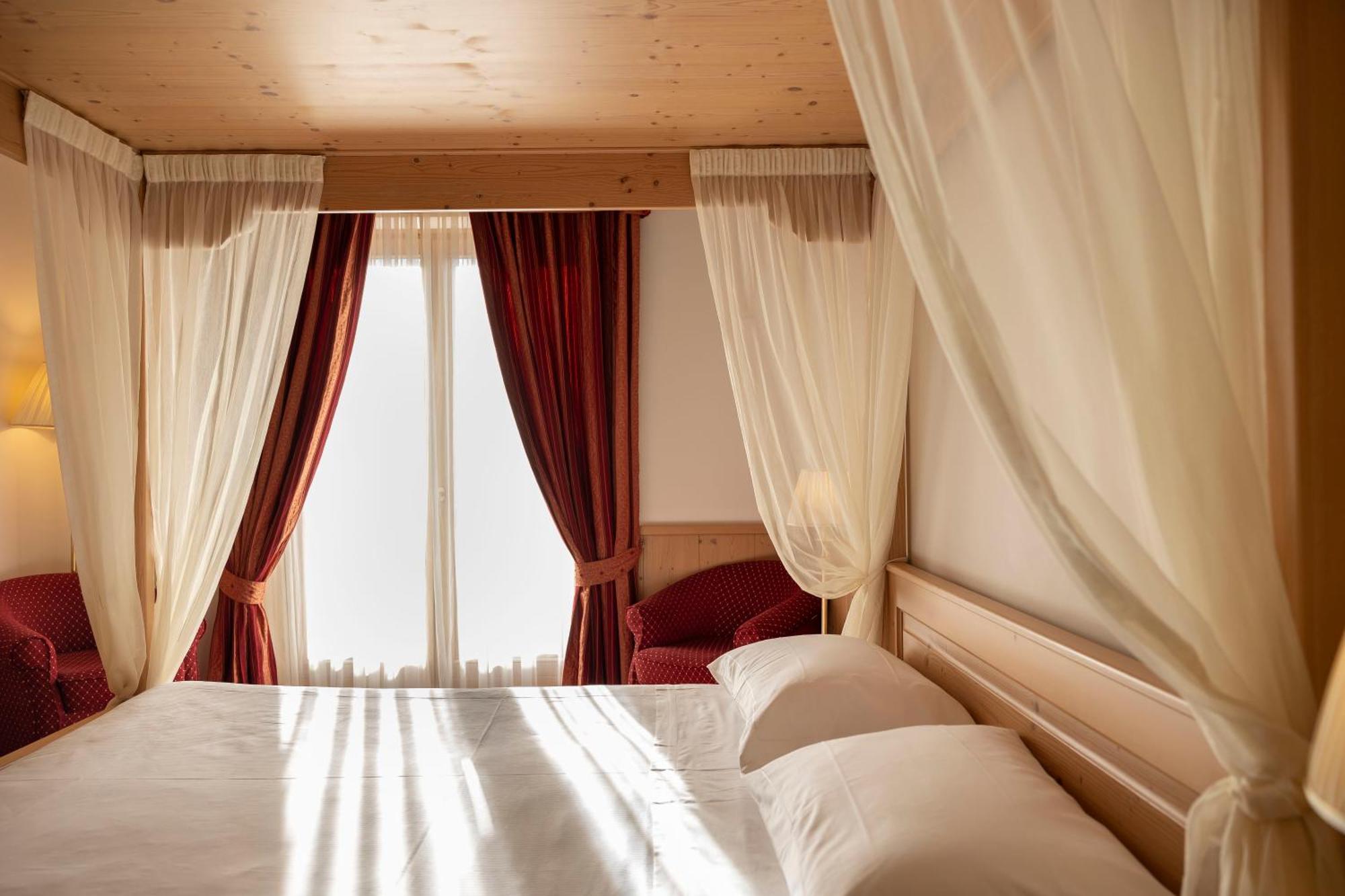 Beverly Alps Hotel & Spa Pinzolo Zimmer foto